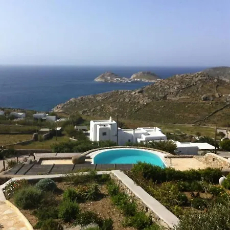 Pithos House Holiday home *