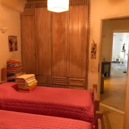 Pithos House Дом отдыха